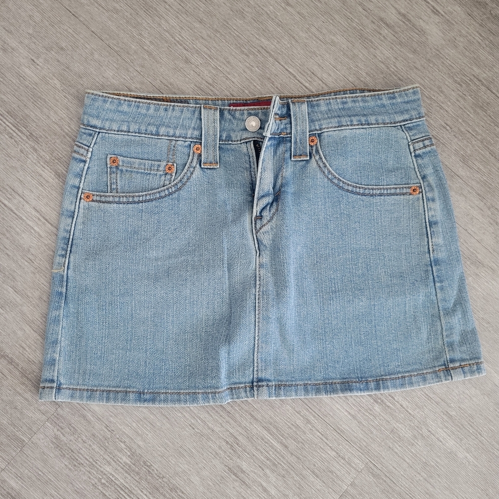 Levi's, size 0, demin,mini, skirt